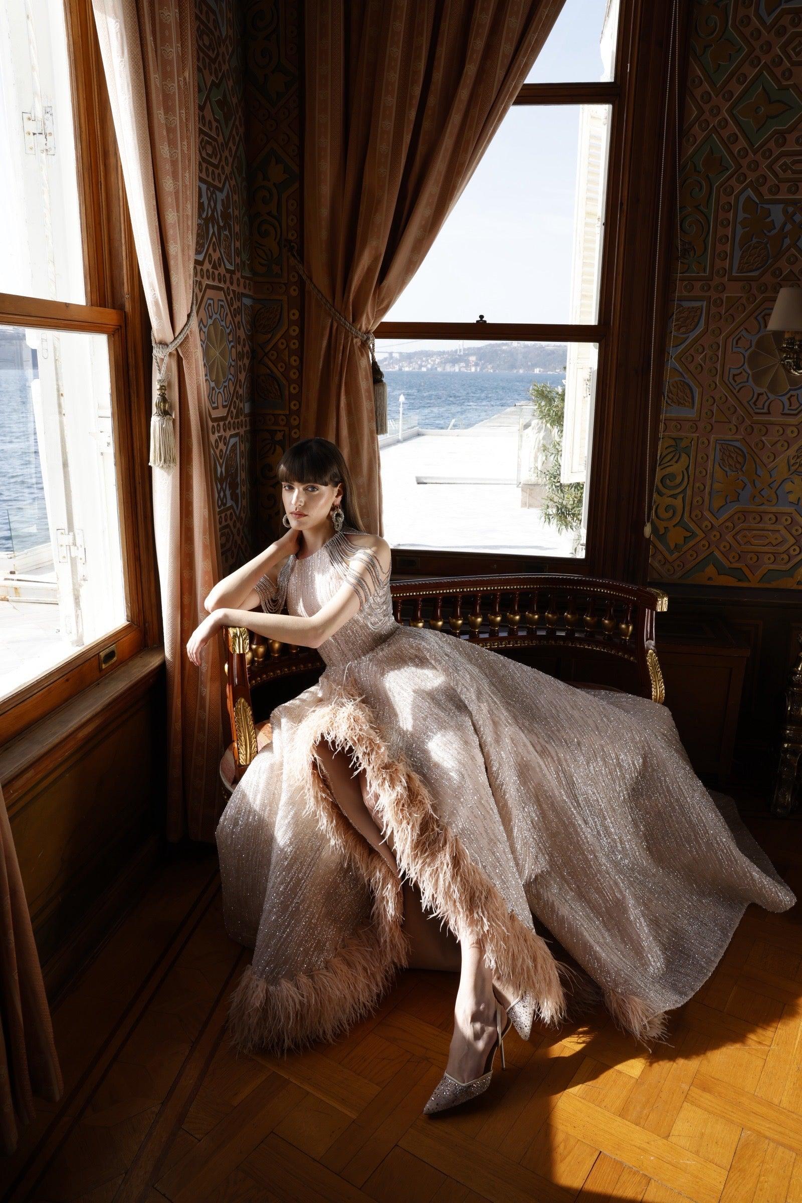 Laila Yırtmaçlı Elbise - MyRentalDress