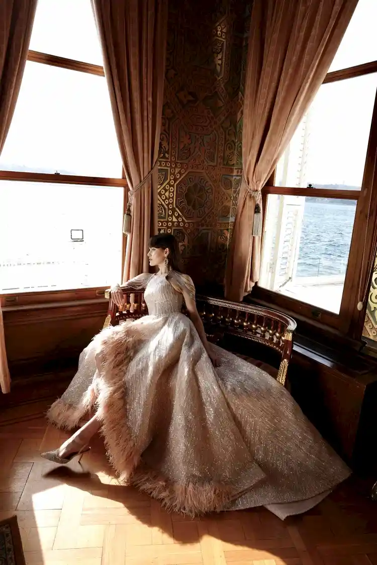 Laila Yırtmaçlı Elbise - MyRentalDress