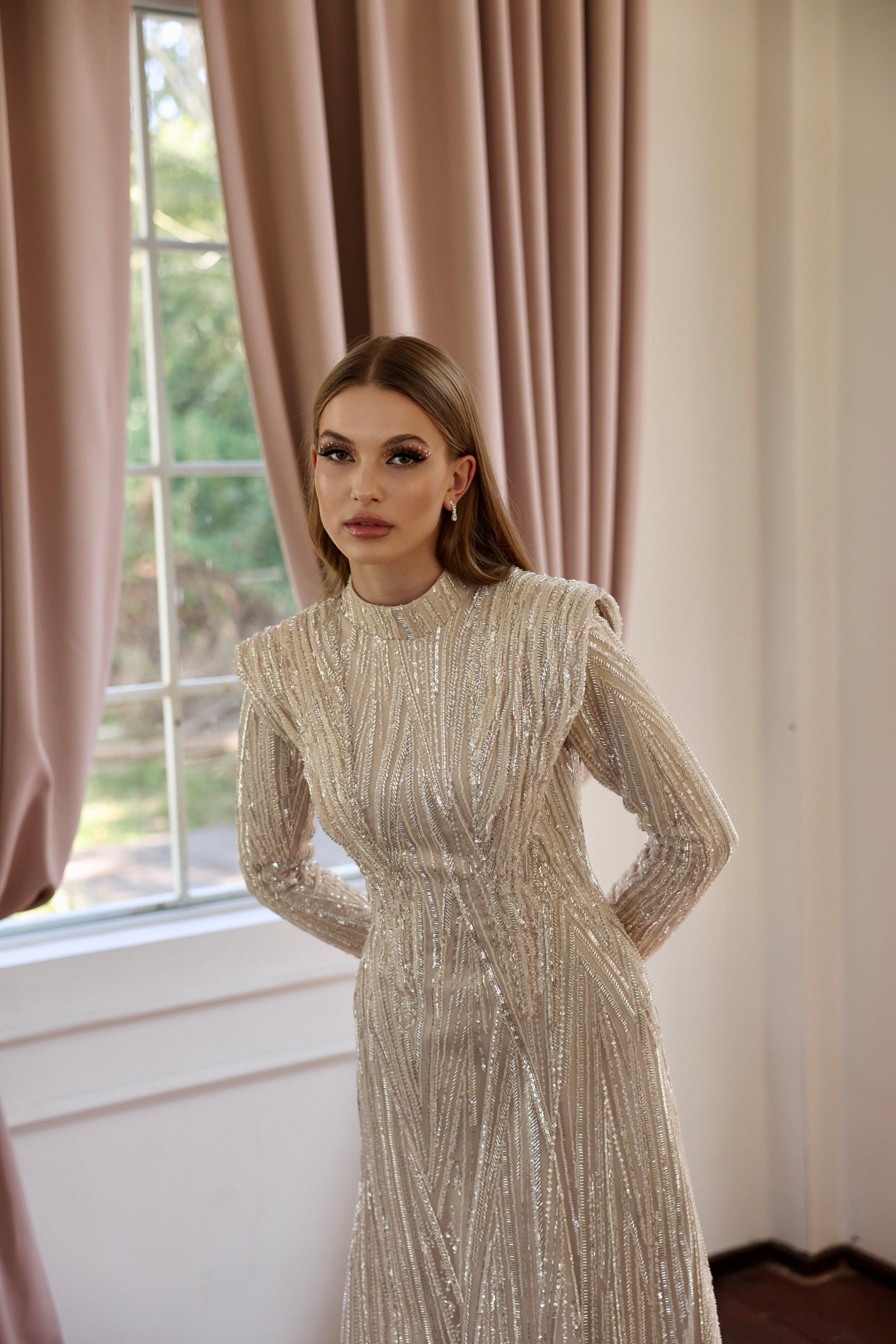 Loni İşlemeli Elbise - MyRentalDress